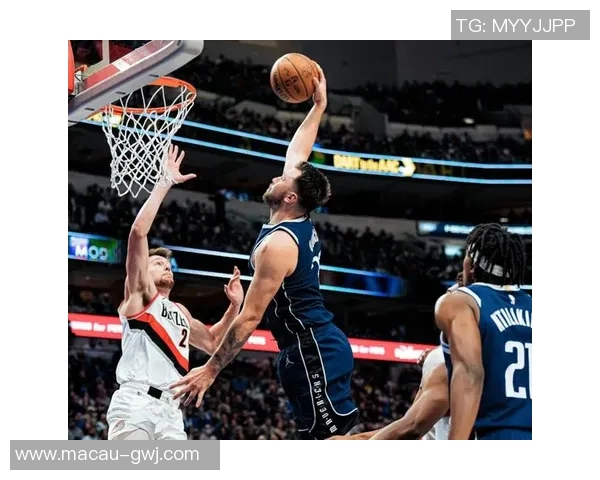 NBA独行侠对阵直播全程回顾与精彩瞬间分析