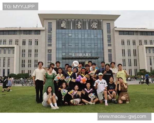 深圳飞盘队实力引发热议球迷对其表现褒贬不一